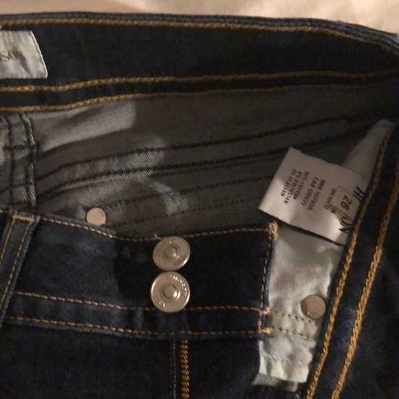 Hudson Bermuda type short cuffed just above the knee - Picture 2 of 6